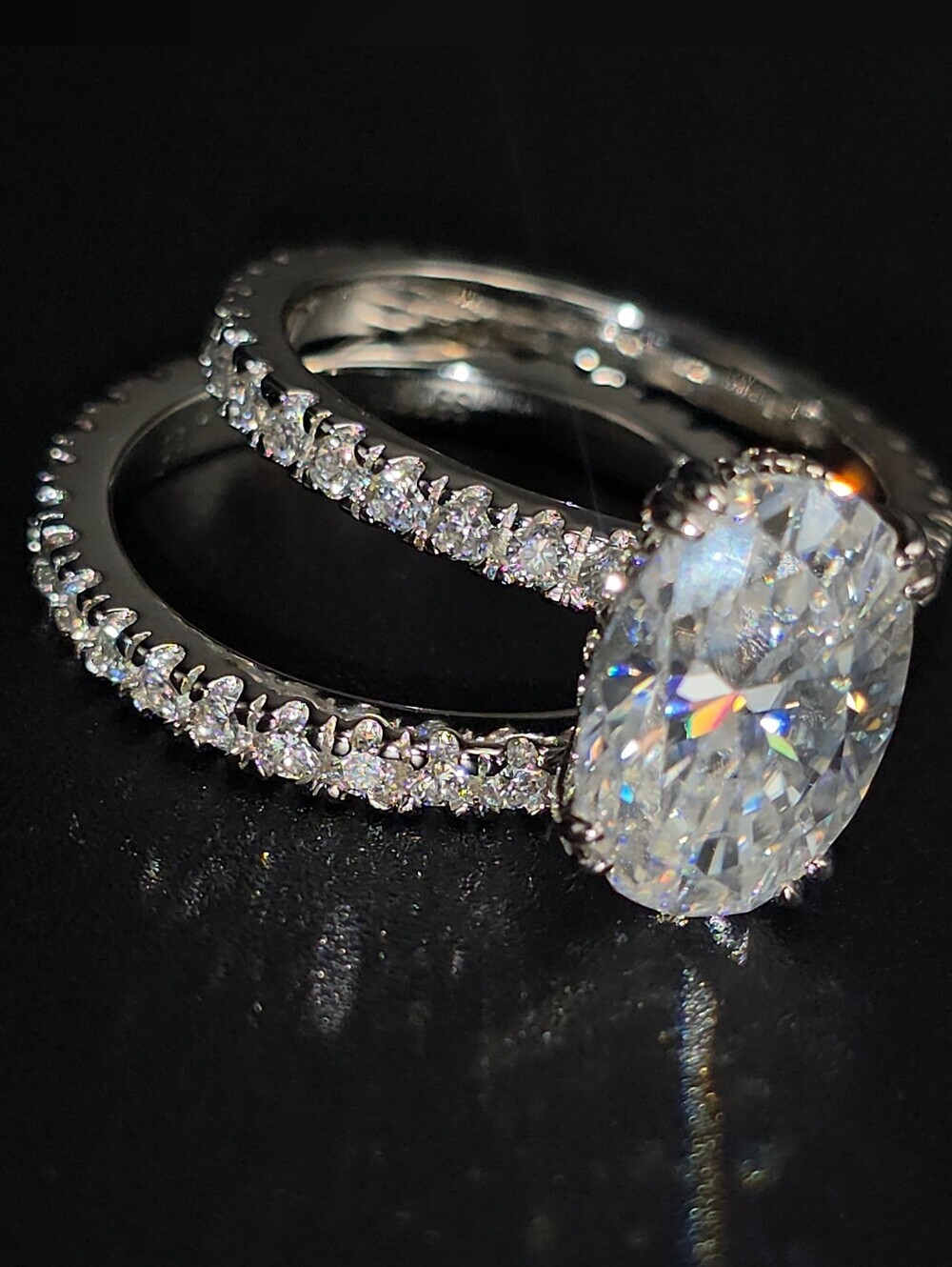 ✨ Luxury Elongated Oval 5.84 Ctw Moissanite Ring Set ✨